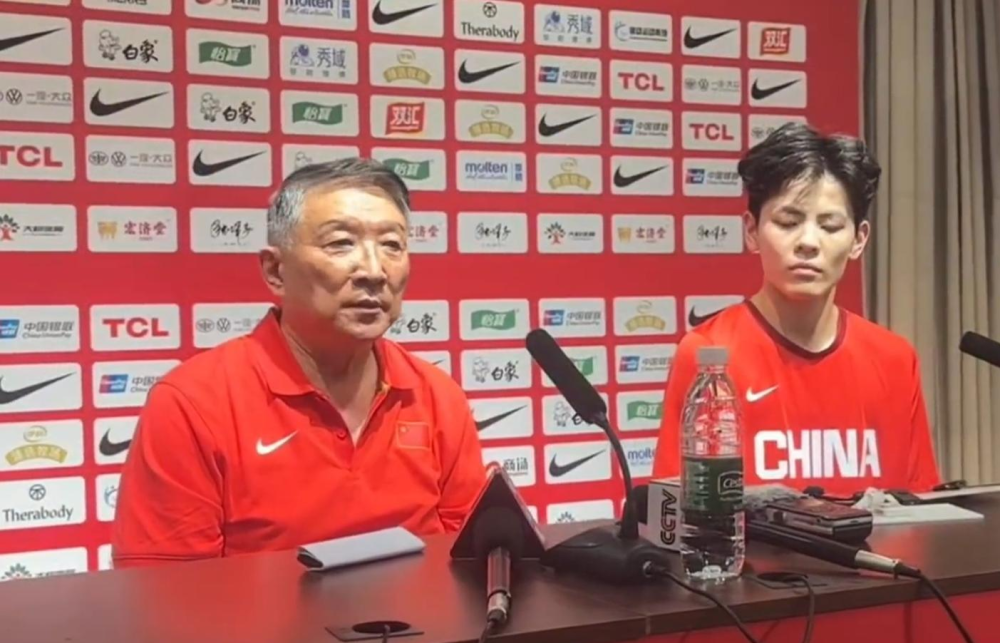 组图：中国女篮备战波黑宫鲁鸣给张子宇开小灶的简单介绍