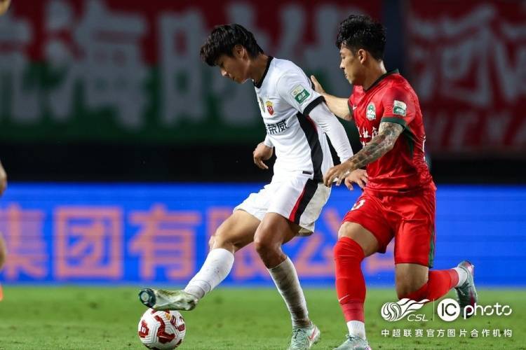 中超-莱昂纳多传射十人海港3-1客胜河南的简单介绍