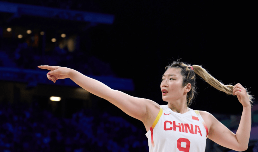 22年女篮世界杯回顾：李梦23分，中国胜法国进入半决赛(女篮14半决赛)