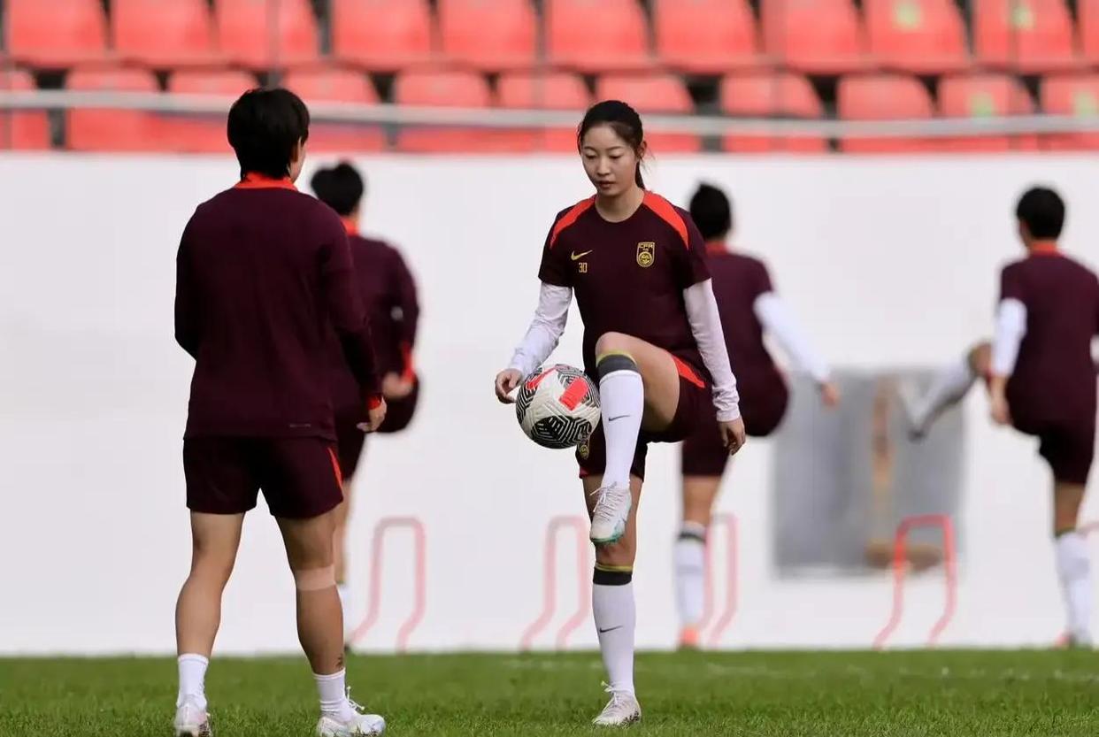 东亚杯-中国女足4-2中国台北两球领先被追平邵子钦双响(东亚杯韩国女足名单)